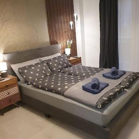Pleasantstay City Appartement テッサロニキ エクステリア 写真