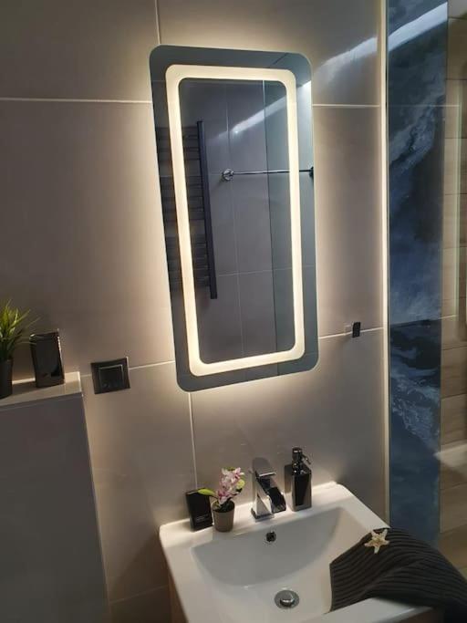 Pleasantstay City Appartement テッサロニキ エクステリア 写真