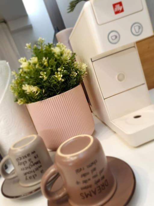 Pleasantstay City Appartement テッサロニキ エクステリア 写真